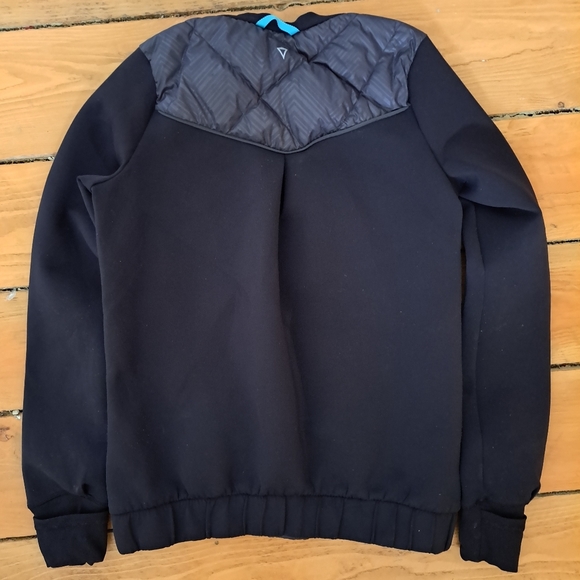 Ivivva thermal insulated pull over - Picture 3 of 3